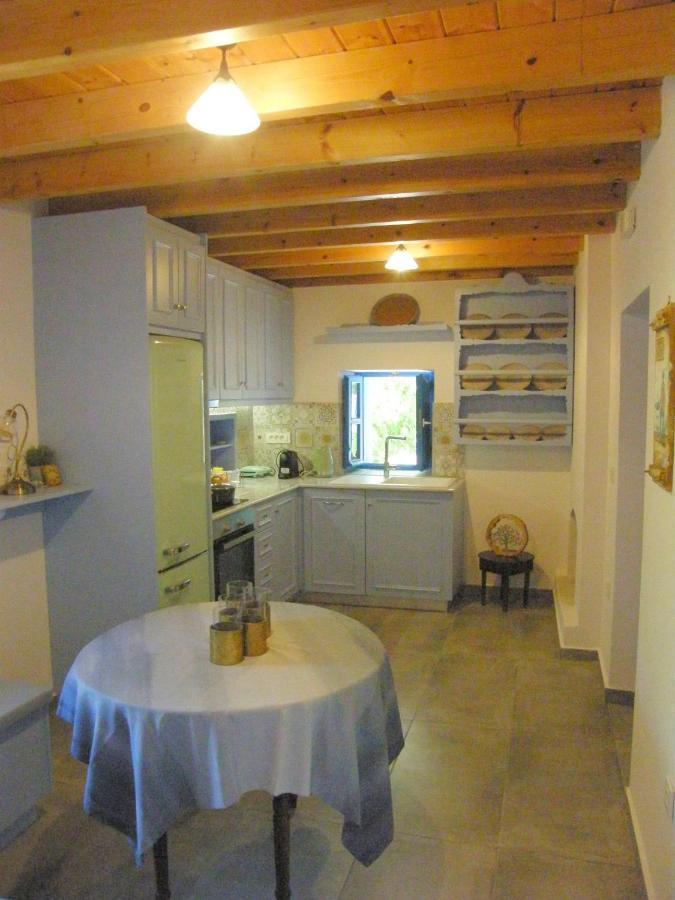 The Water Mill Cottage Lagoudi Zia Bagian luar foto
